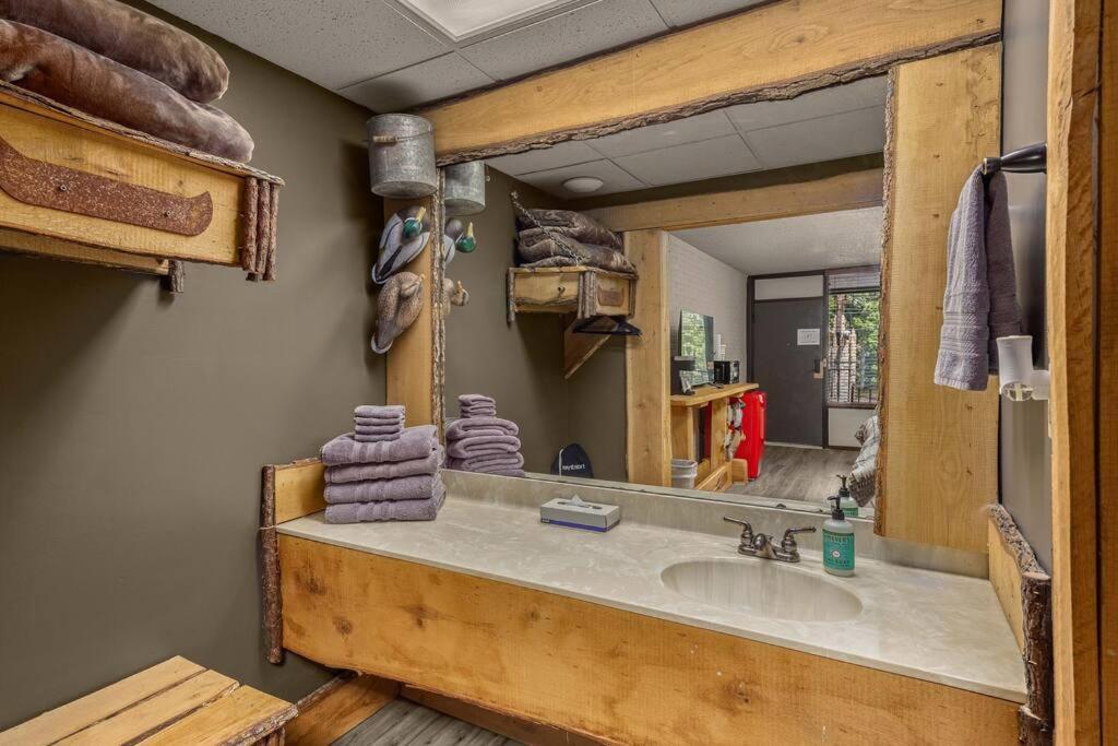 Stonegate Lodge 2 Queen Beds Wifi Tv Salt Water Pool Fire Pits #303 Eureka Springs Exterior foto